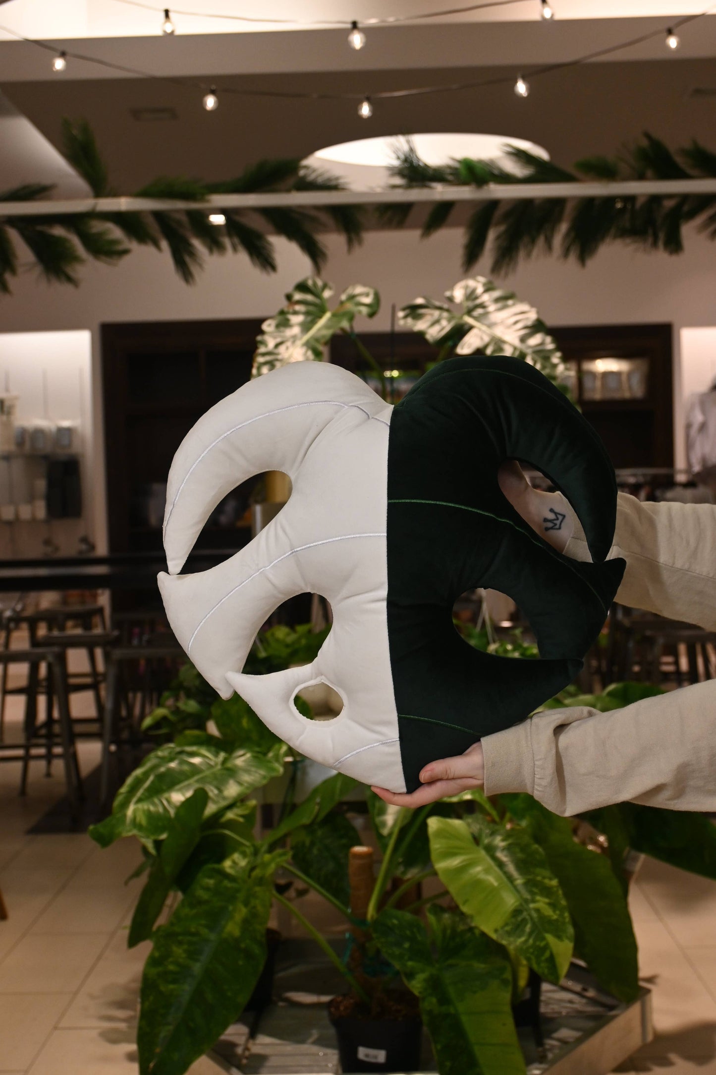 Leaf Pillows: Philodendron