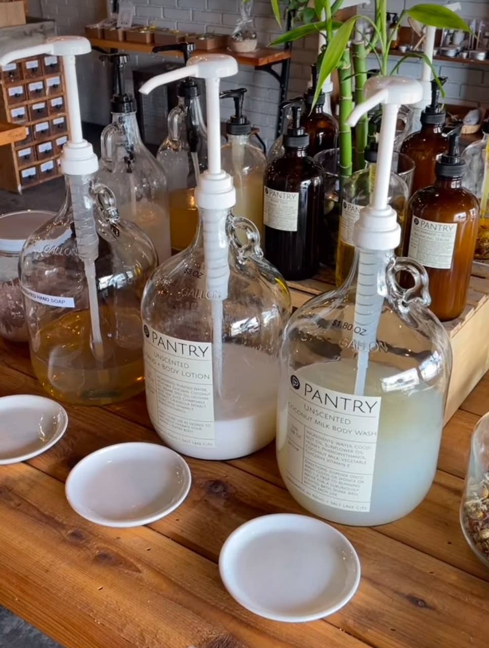 Gallon Glass Jug - Empty, Bulk Refill: With pump