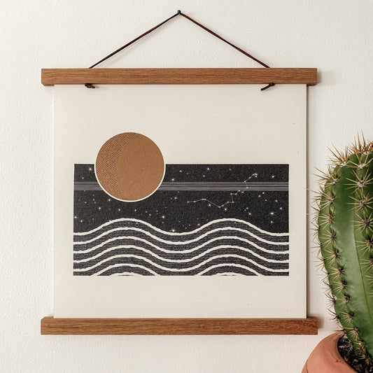 The Moon and Her Waves