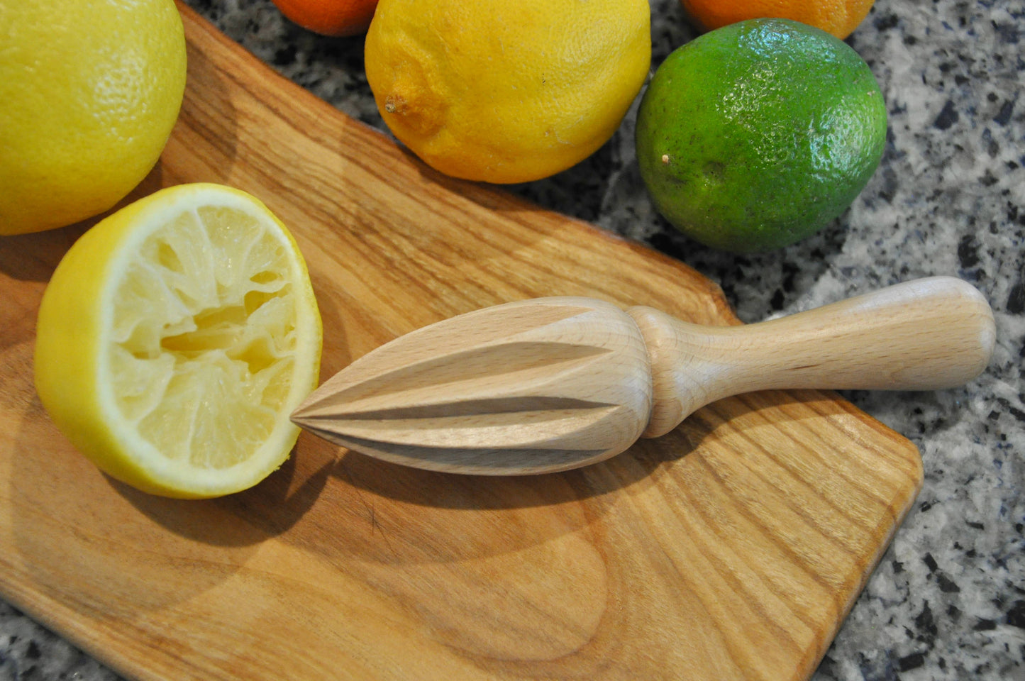 Citrus juicer - Beech Wood