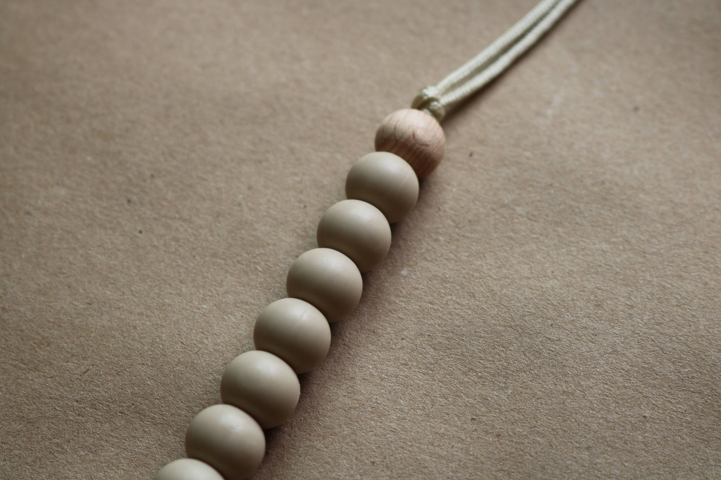 Pacifier Clip Color: Oatmeal