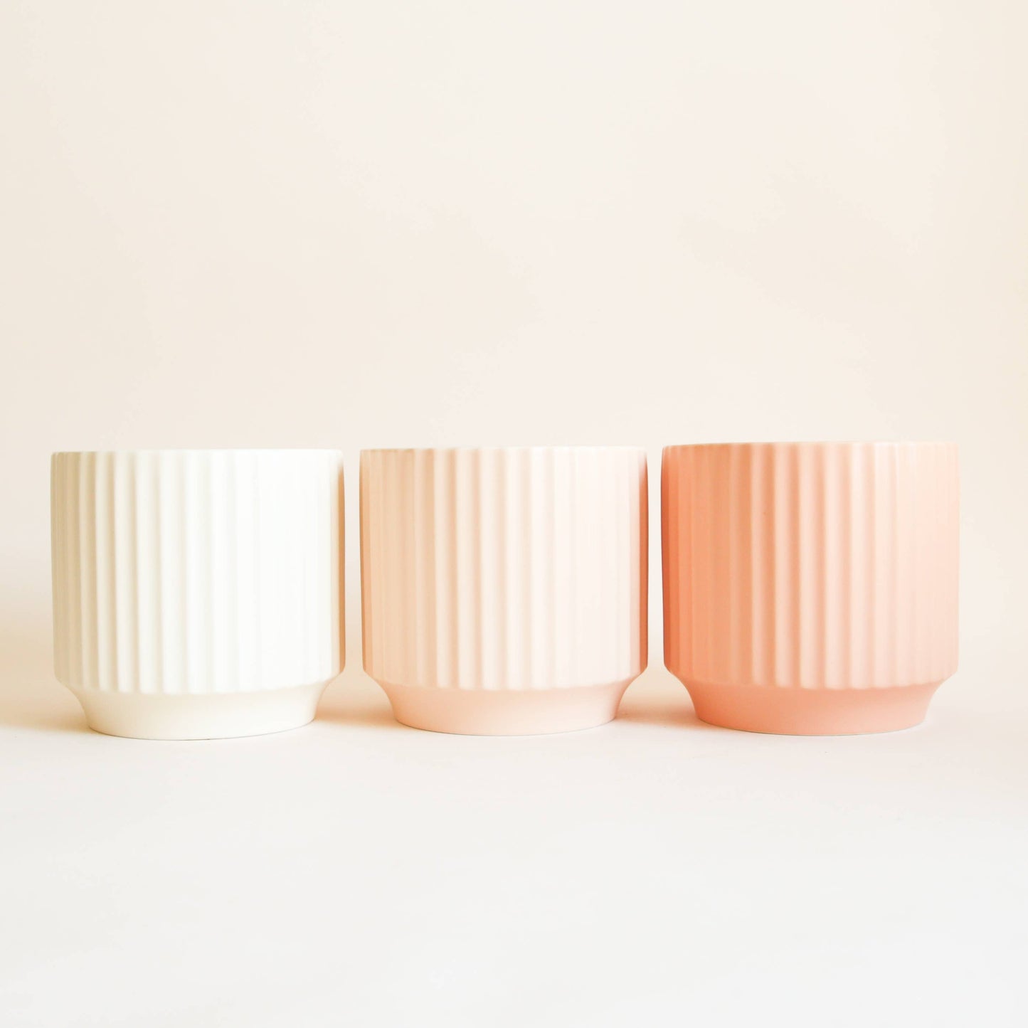 Monroe Pot | Vintage White: 6.75 inch