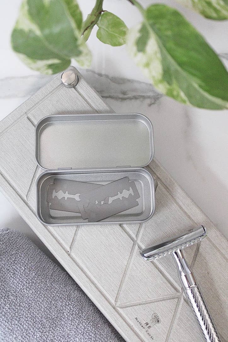 The "Everything" Travel Tin + Blade Bank