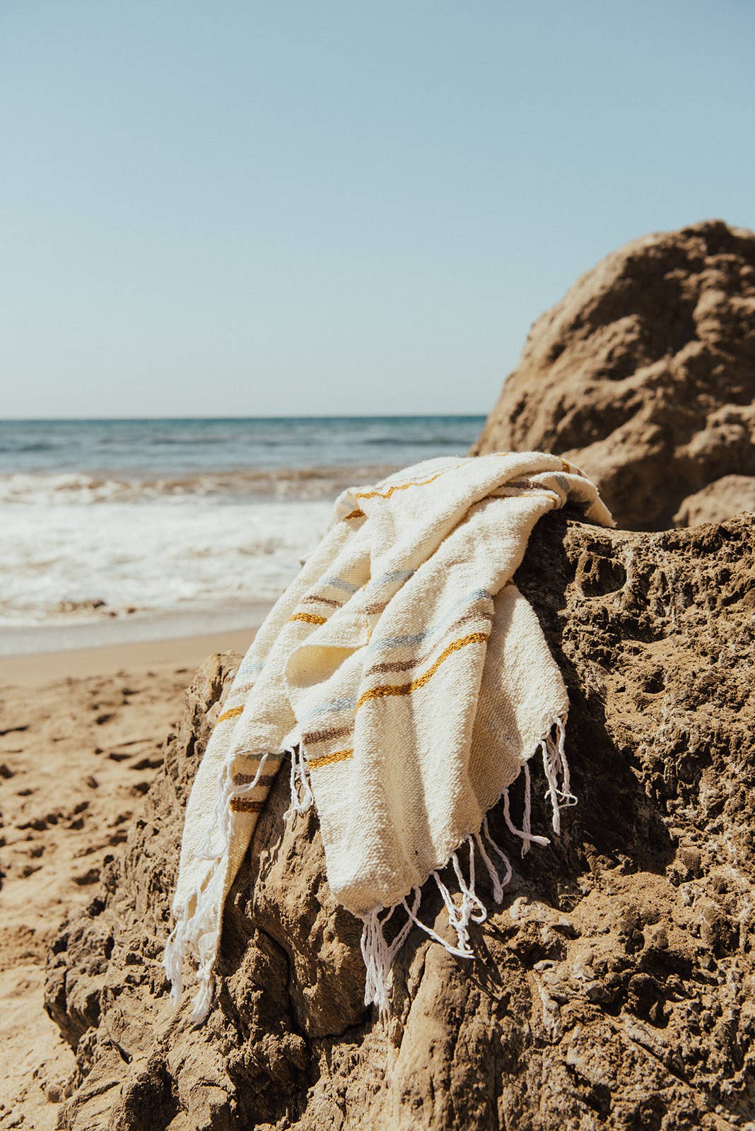 Sunday - SUSTAINABLE RECYCLED THROW BLANKET