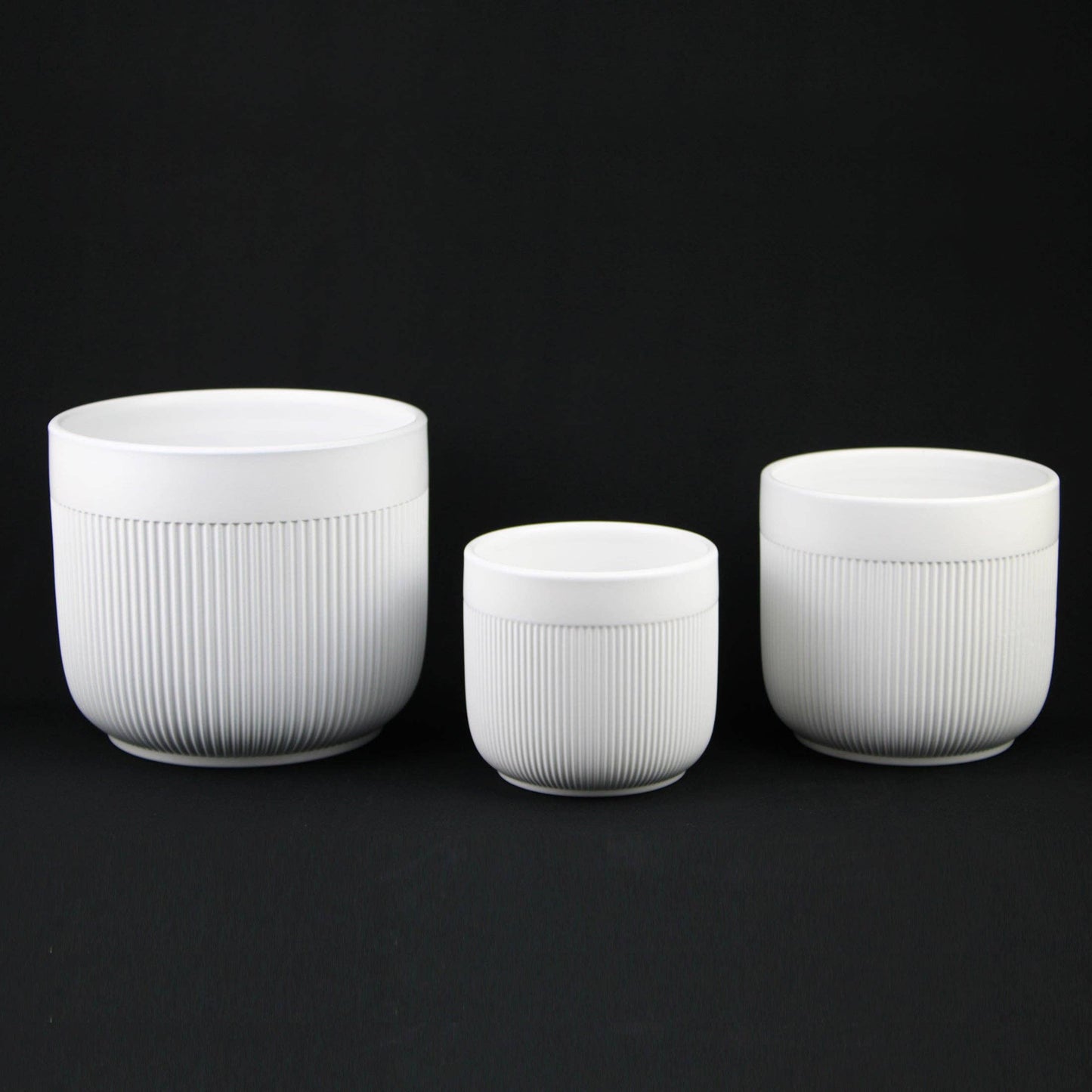 5.5 Inch White Stoneware Planter Pot with Vertical Line Texture