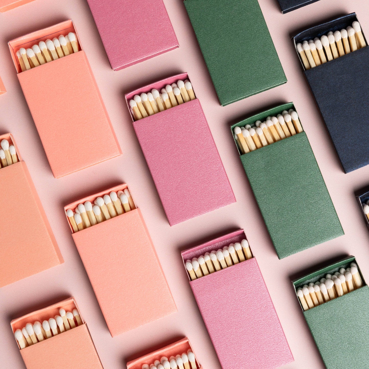 Iridescent Color Matchbox with White Matchsticks: Iridescent Aqua