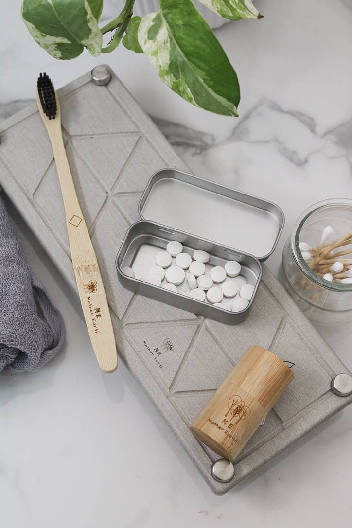 The "Everything" Travel Tin + Blade Bank