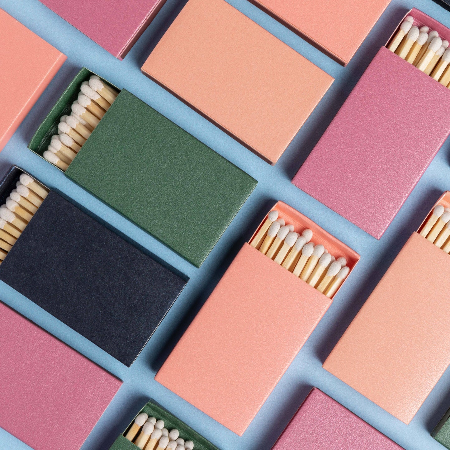 Iridescent Color Matchbox with White Matchsticks: Iridescent Mint