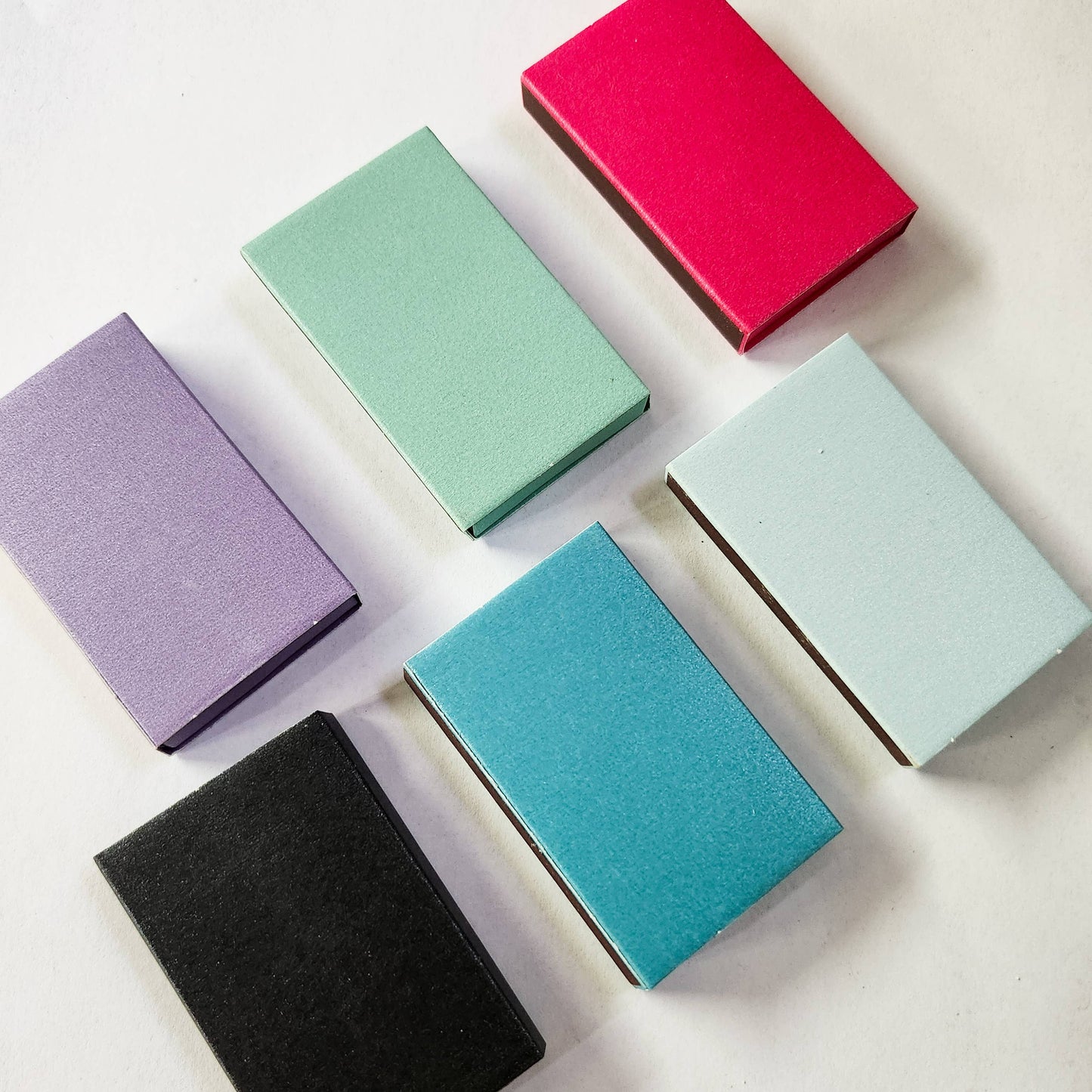 Iridescent Color Matchbox with White Matchsticks: Iridescent Dark Pink