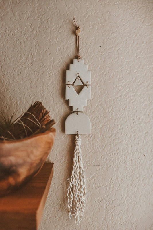 Southwestern Style Clay Wall Hanging in Terracotta and Stone: White Sandstone