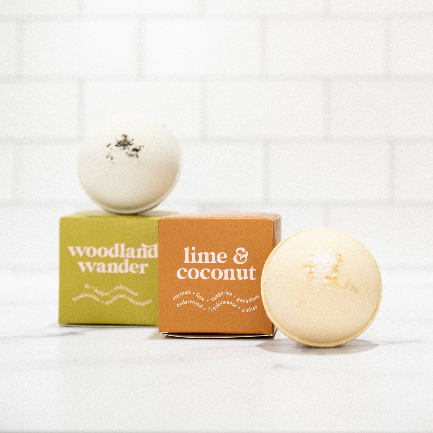 LIME COCONUT • 100% BOTANICAL BATH BOMB •